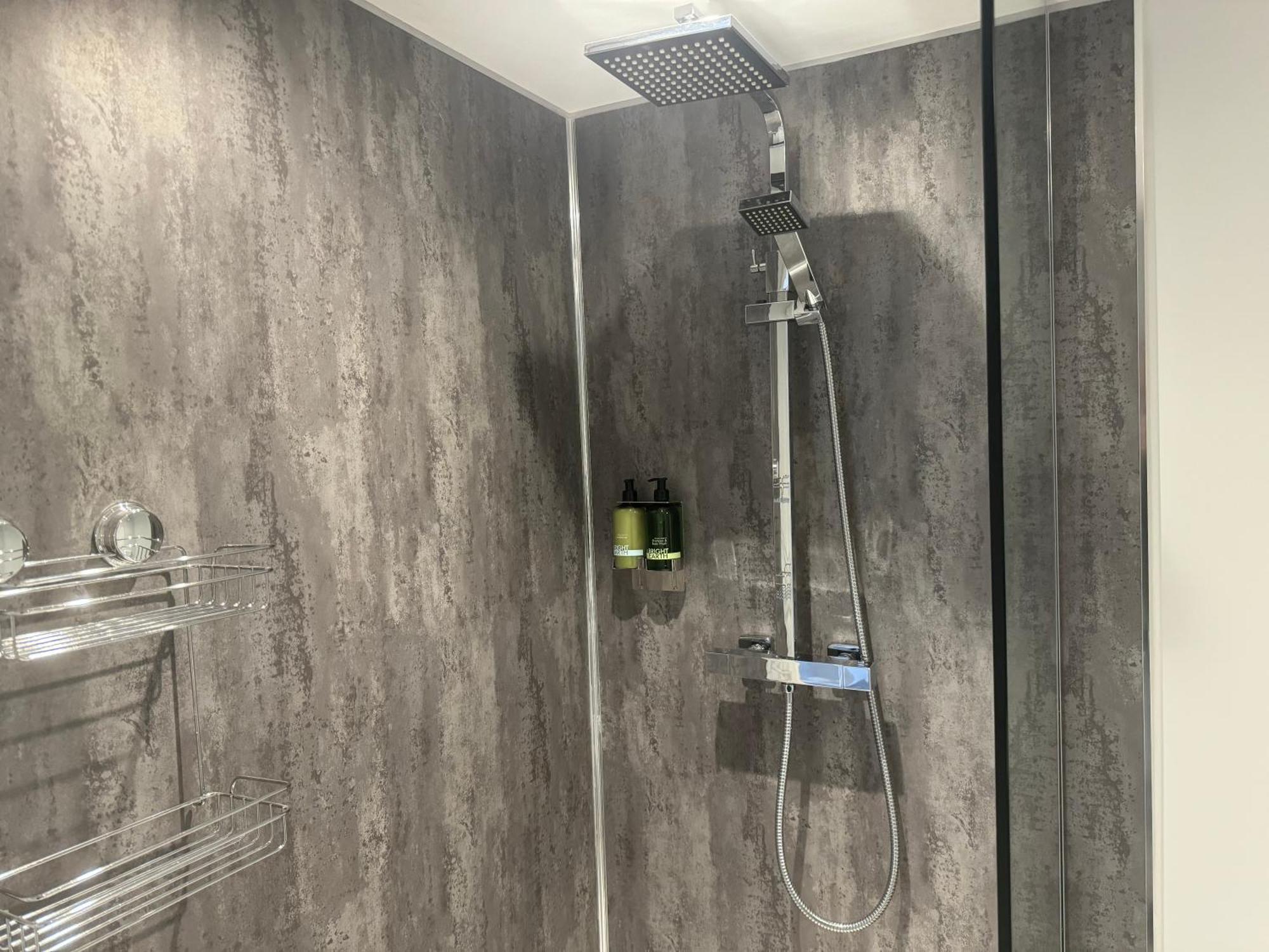 ホテル Lymm Living ワーリントン エクステリア 写真