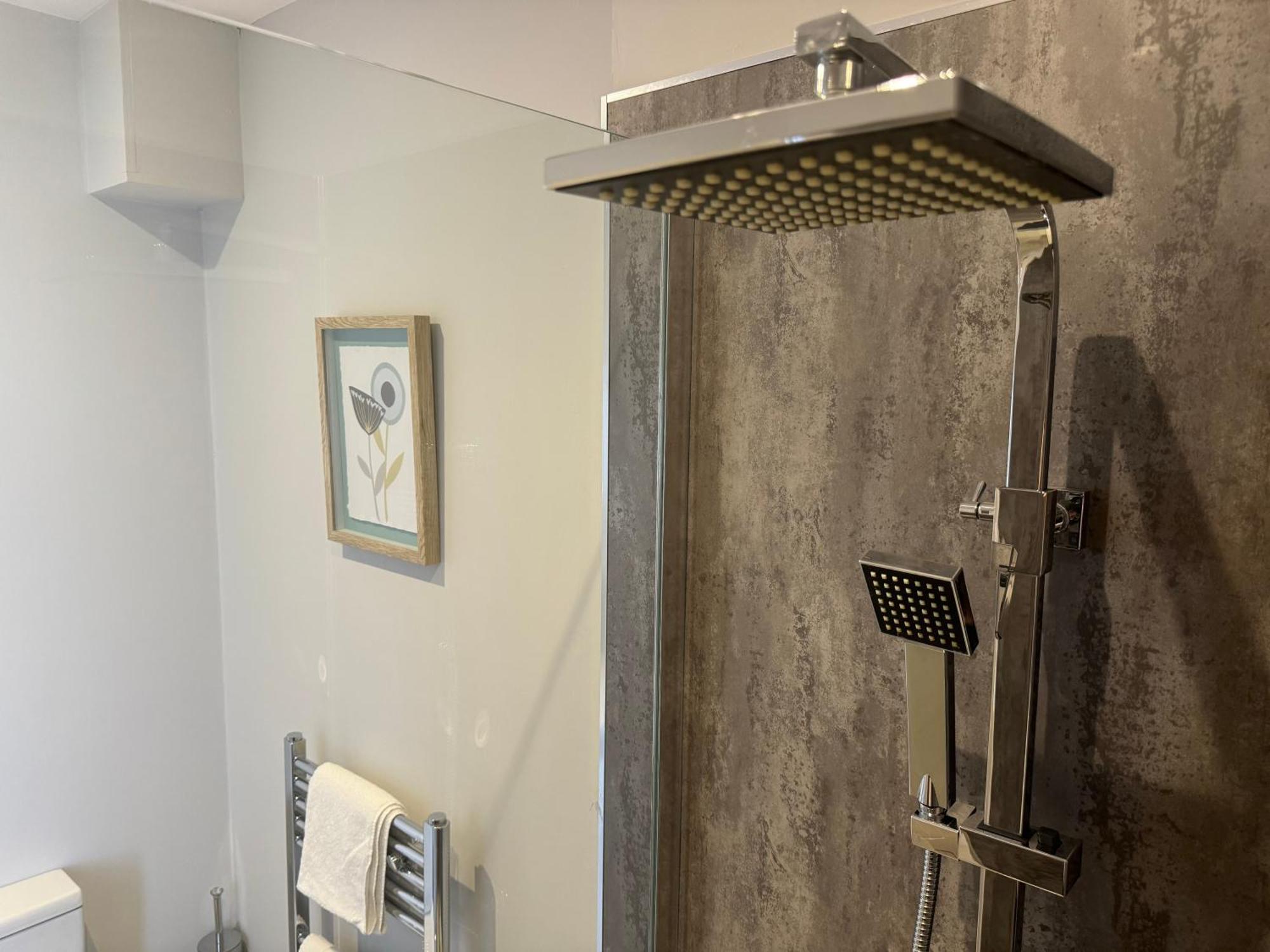 ホテル Lymm Living ワーリントン エクステリア 写真