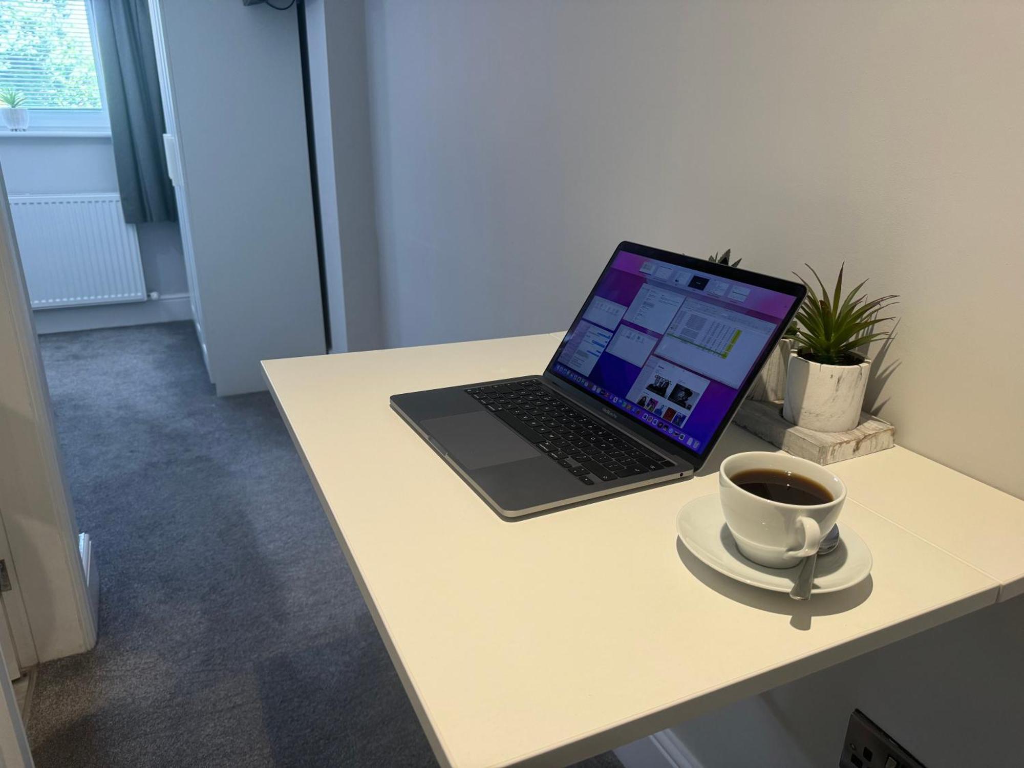 ホテル Lymm Living ワーリントン エクステリア 写真